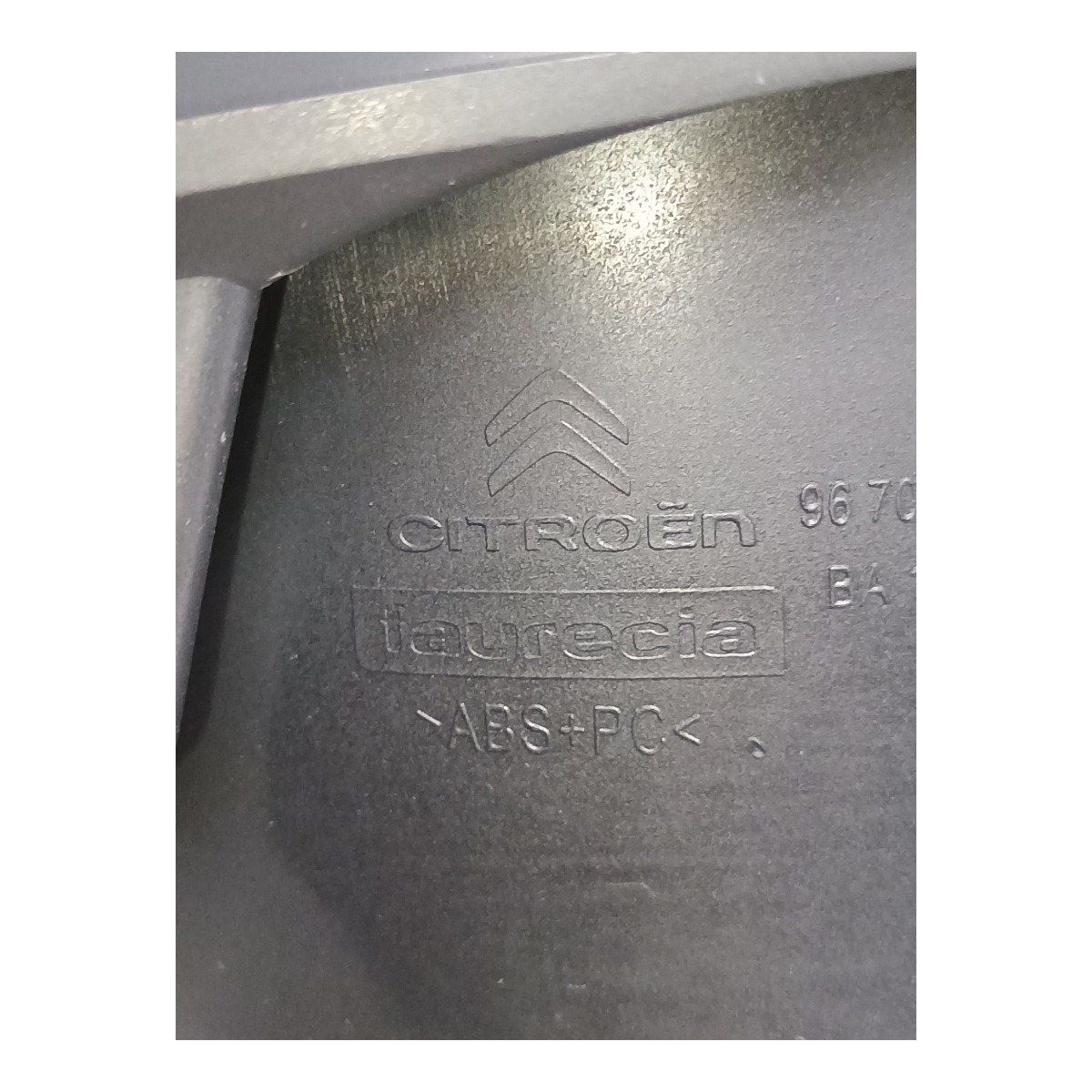 Moldura Painel De Instrumentos Citroen C3 Picasso Glx 2013 Preto 2