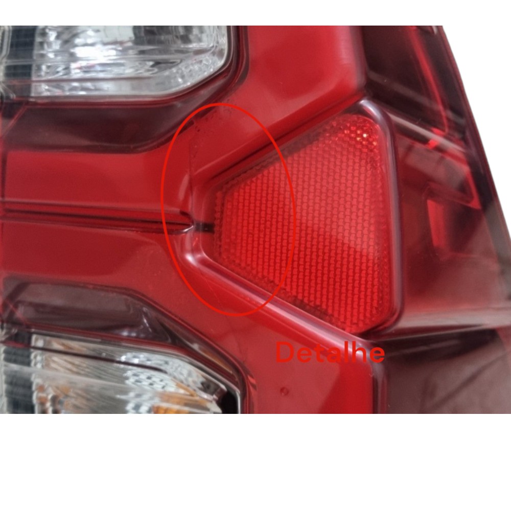 Lanterna Direito Toyota Hilux 2021  2022 Recuperado