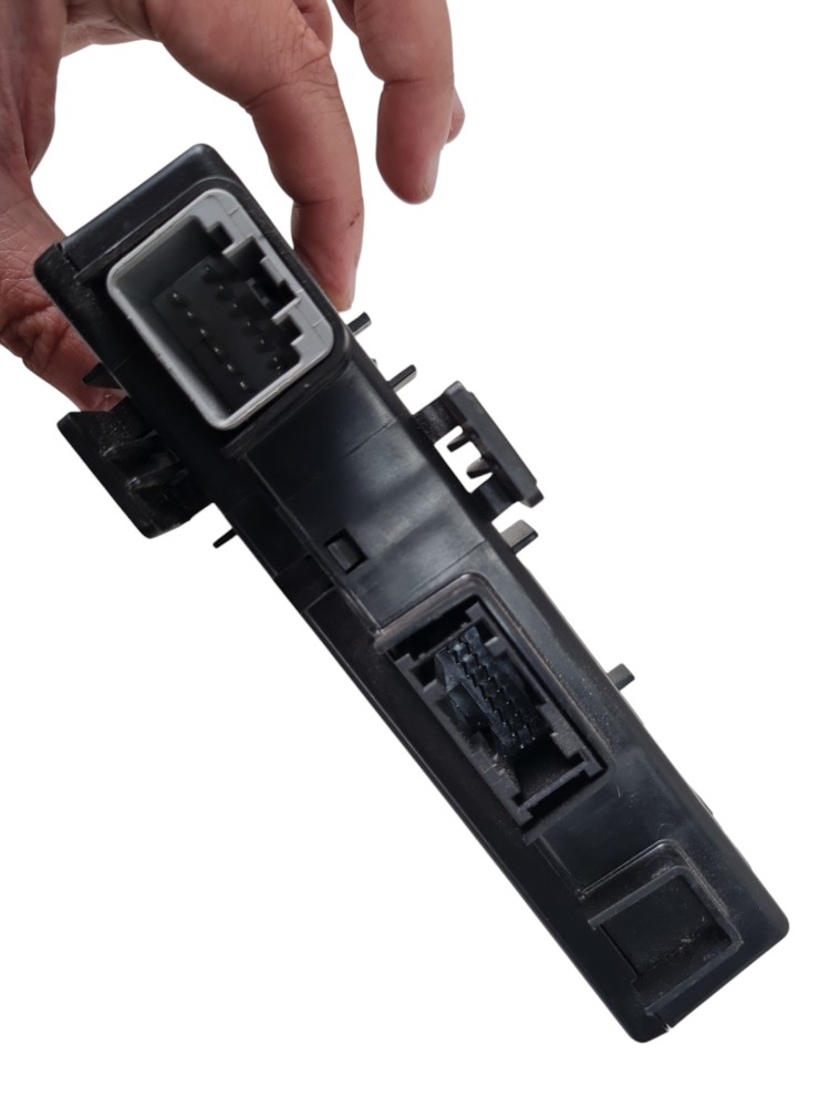 Modulo Controle Assistência Condutor Volvo Fh 23864315
