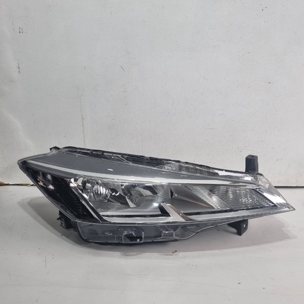 Farol Sem Led Lado Direito Nissan Kicks Modelos 2020/2024 Direito/passageiro 1