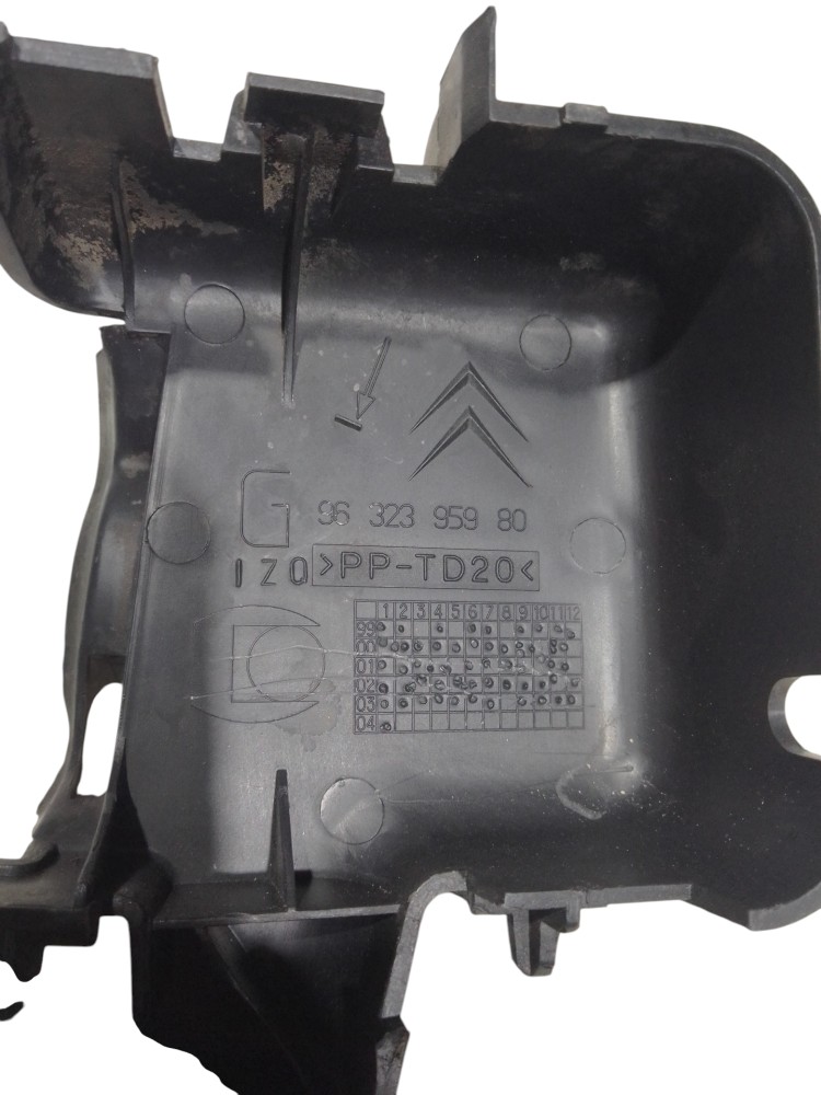 Moldura Forro Porta Dianteira Le Xsara Picasso 2000 A 2011 7