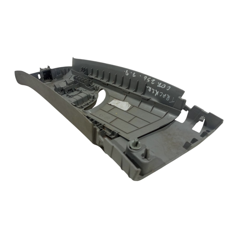 Coluna Superior Direito Gm Tracker Ltz 2014 A 2019 8
