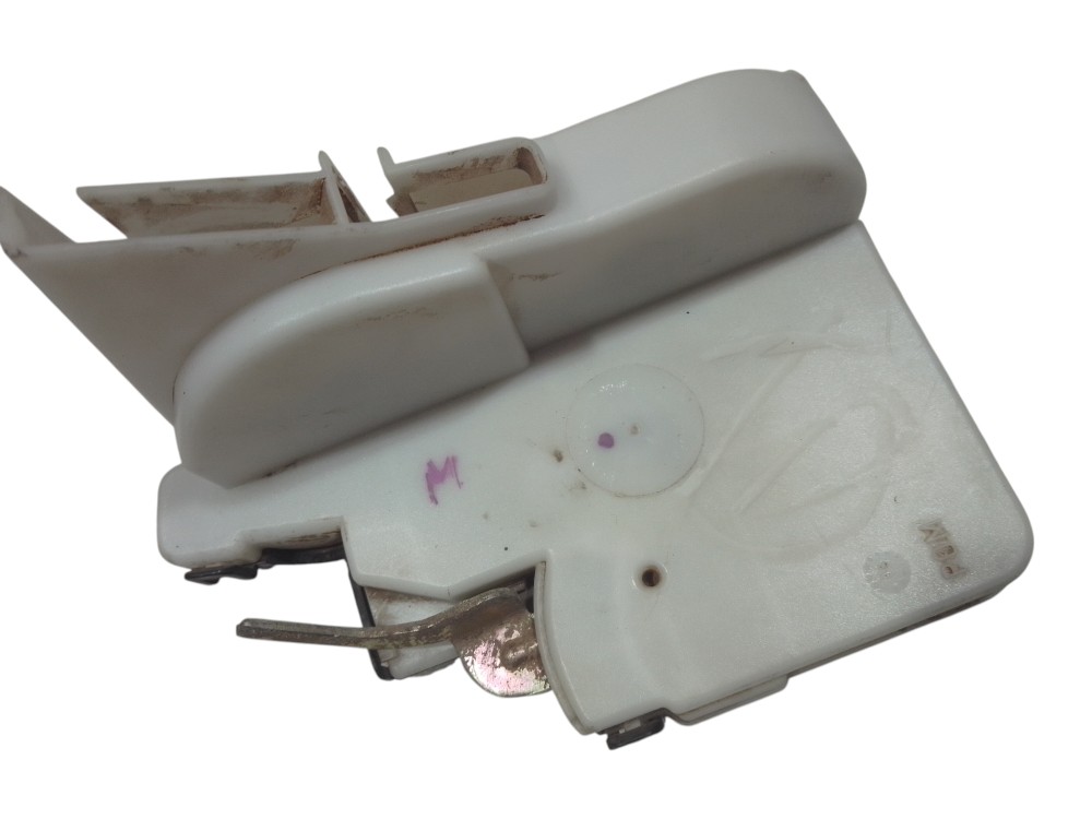 Fechadura De Porta Traseira Direita Vw Golf Mk3 1995 A 2000