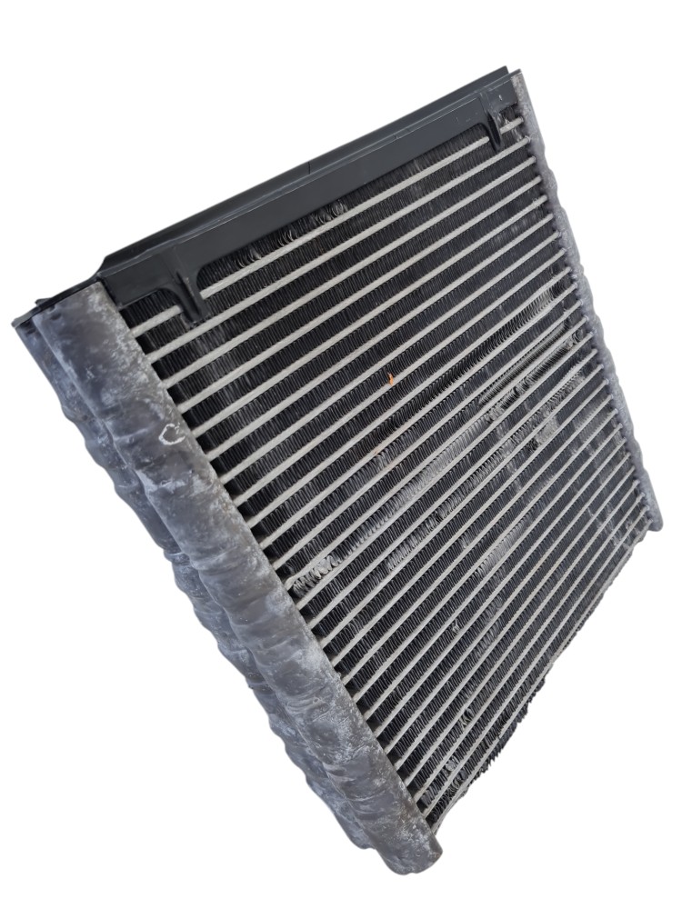 Evaporador Ar Condicionado Modelo Ed303004 Volvo 31497374 1