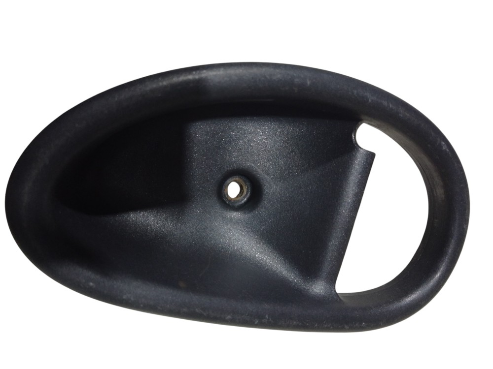 Moldura Maçaneta Interna Lado Esquerdo Fiat Palio 1996 A 05 Cinza-escuro Dianteira 5