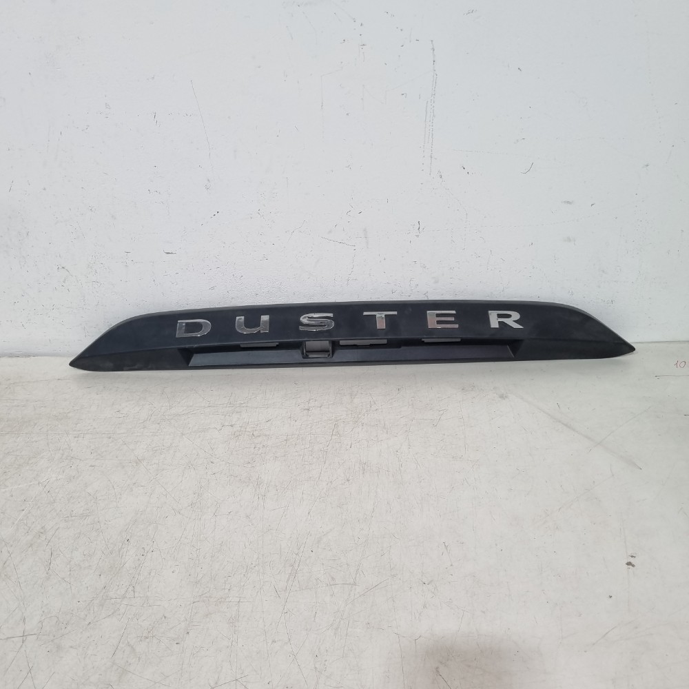 Moldura Da Tampa Traseira Renault Duster Modelos 2016/2019 Preto 1