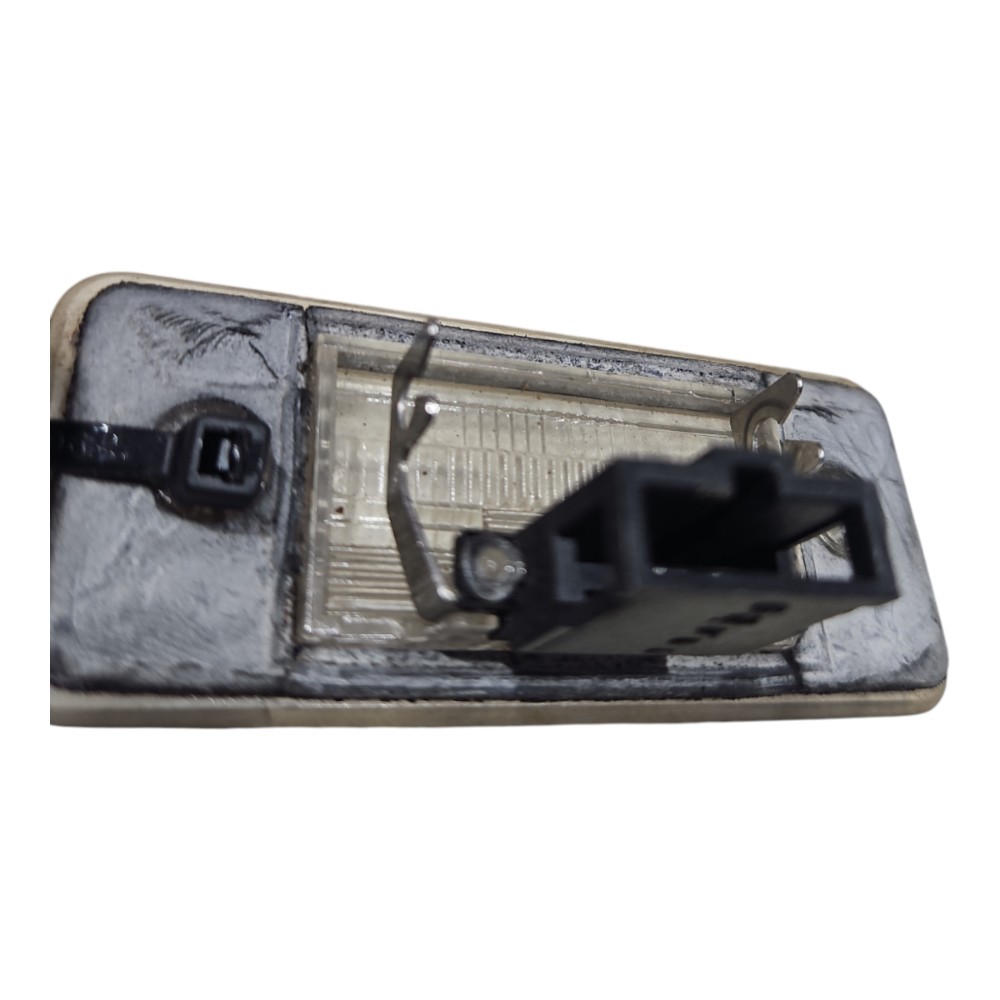Lanterna Luz De Placa Fox Spacefox Polo 2006 A 2015 4