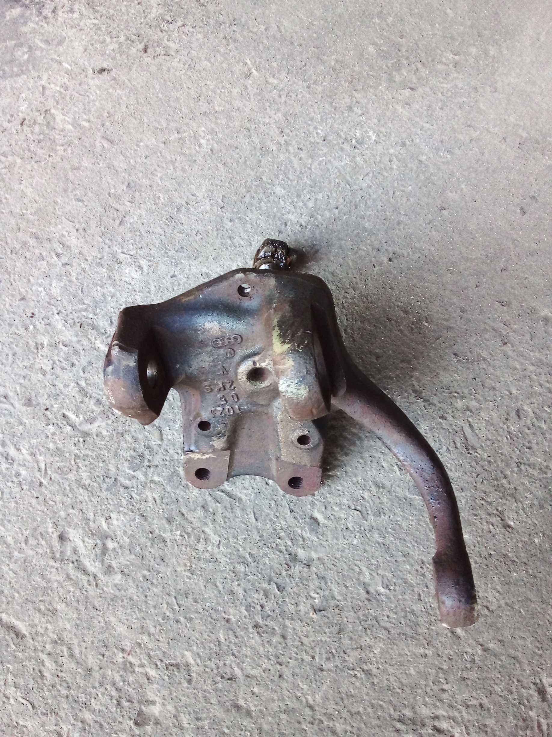 ESPIGA DIANTEIRA DIREITA FUSCA 1500 COM FREIO A DISCO 1