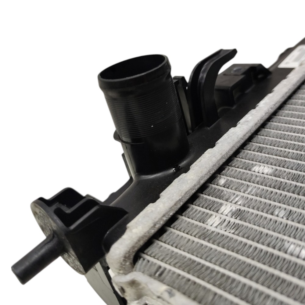 Radiador água Nissan kicks 1.6 16v cvt 2021 2020 2019 2018 4