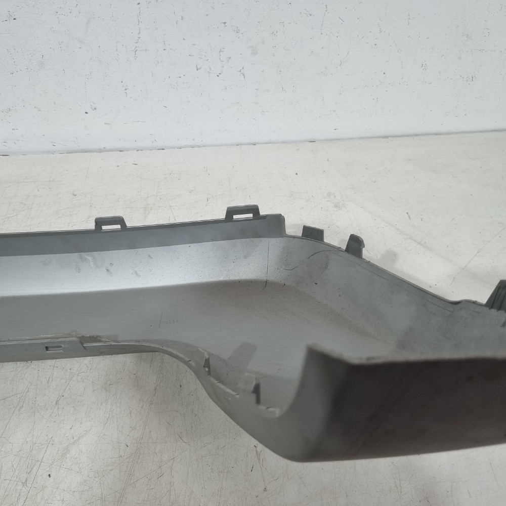 Moldura Central Parachoque Traseiro Renault Duster 2020/2023 Cinza 7