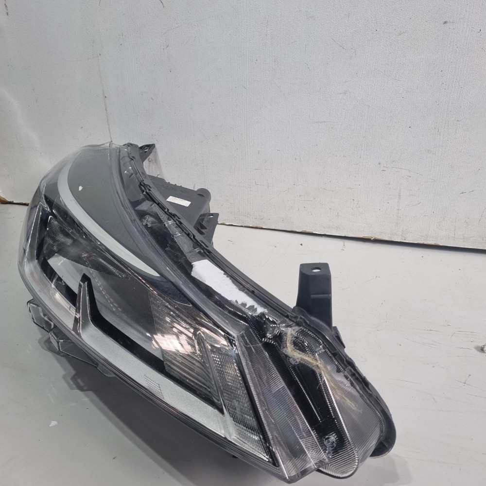 Farol Sem Led Lado Direito Nissan Kicks Modelos 2020/2024 Direito/passageiro 5