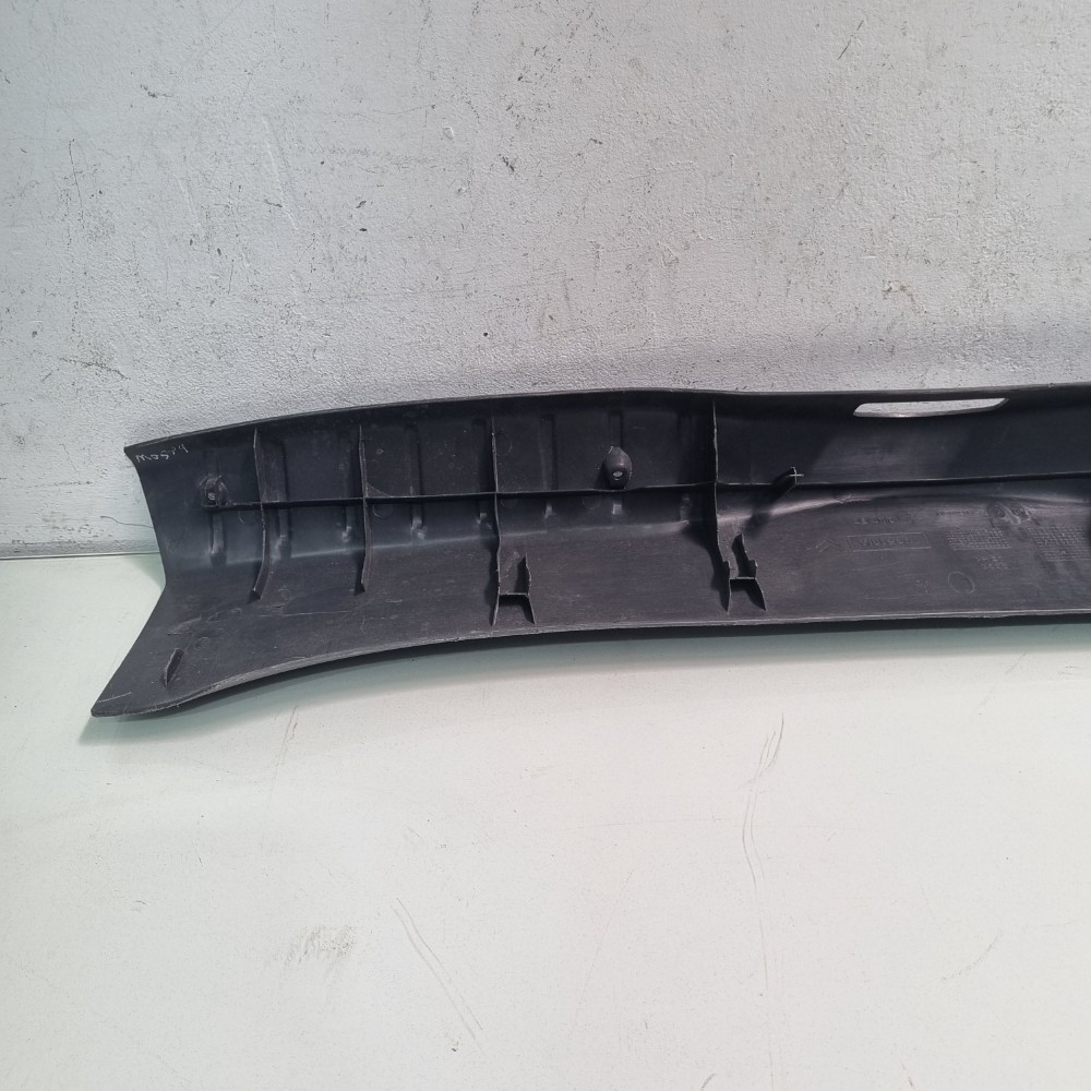 Moldura Painel Traseiro Citroën C3 Modelos 2006/2012 7
