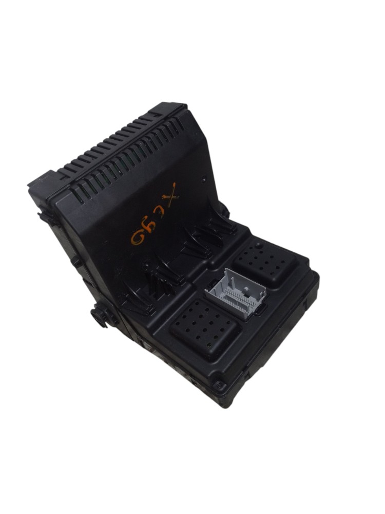 Modulo Caixa Fusivel Volvo Xc90 T6 2004 2005 3.0 Gasolina 4