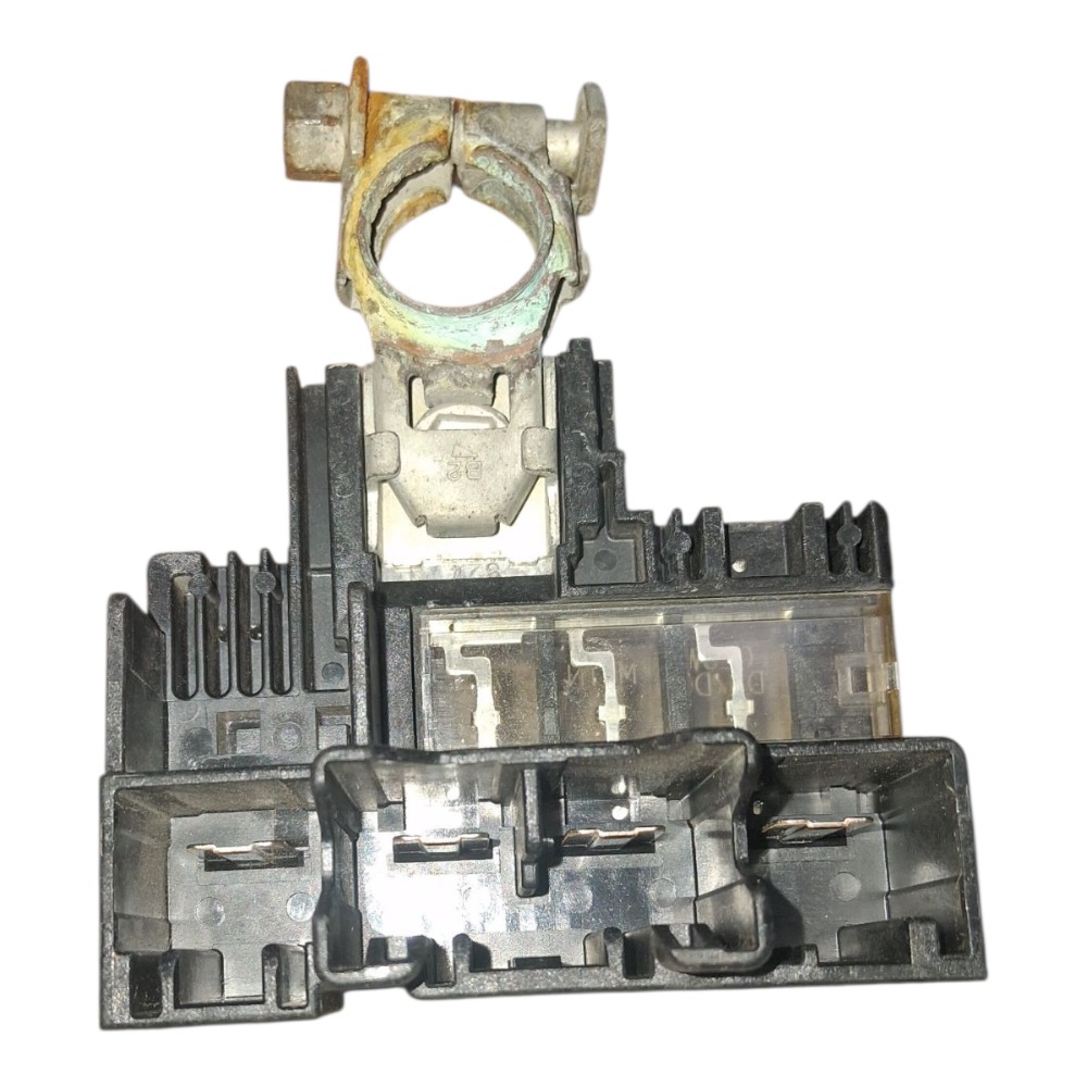 terminal fusível polo positivo Bateria Toyota Yaris SD 2021 4