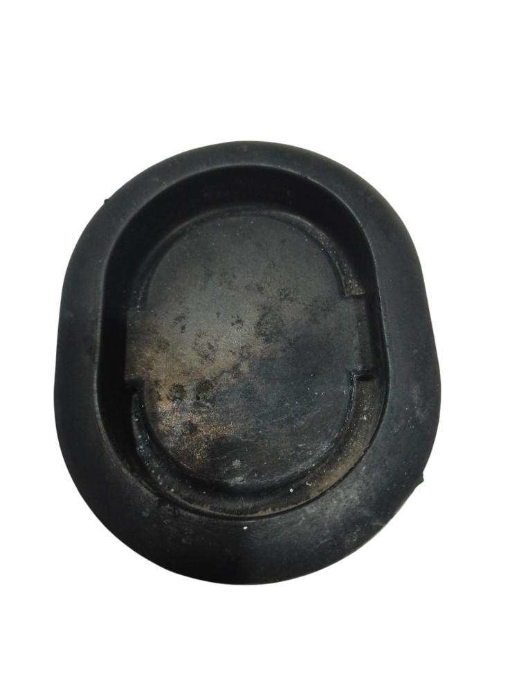Plugue Borracha Toyota Etios Original 2013 Preto Preto 5