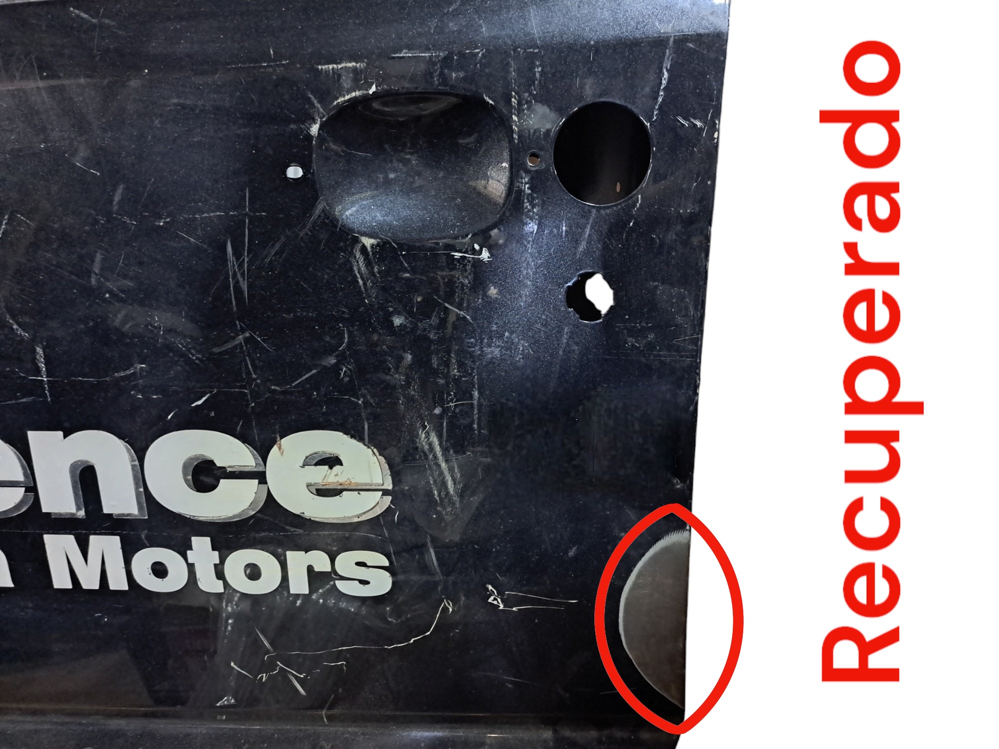 Porta Dianteira Esquerda Jeep Cherokee 2010 Recuperada  Traseira Esquerdo Preto