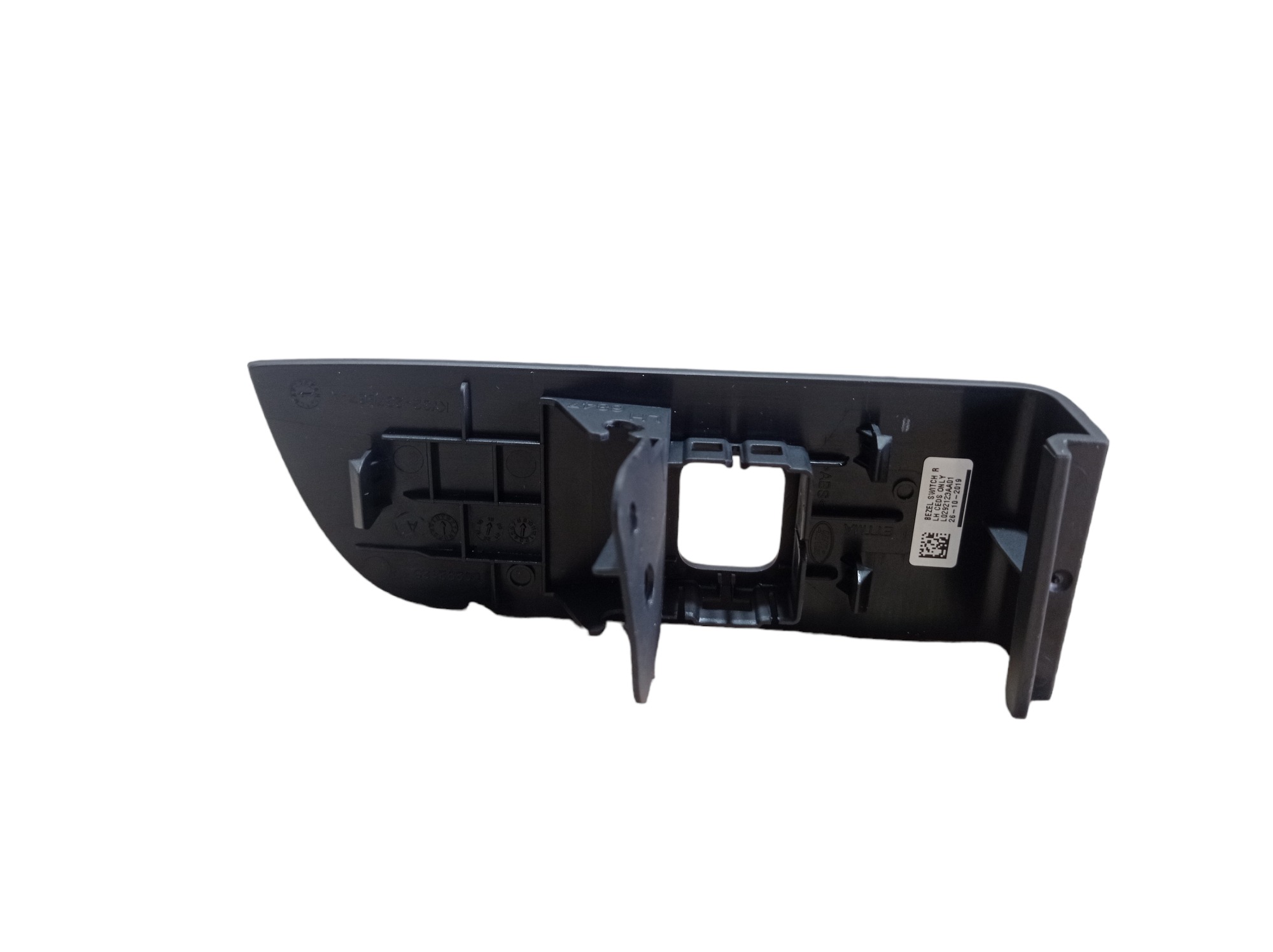 Moldura Botao Porta Traseira Esquerda Discovery 5 019 V597 4