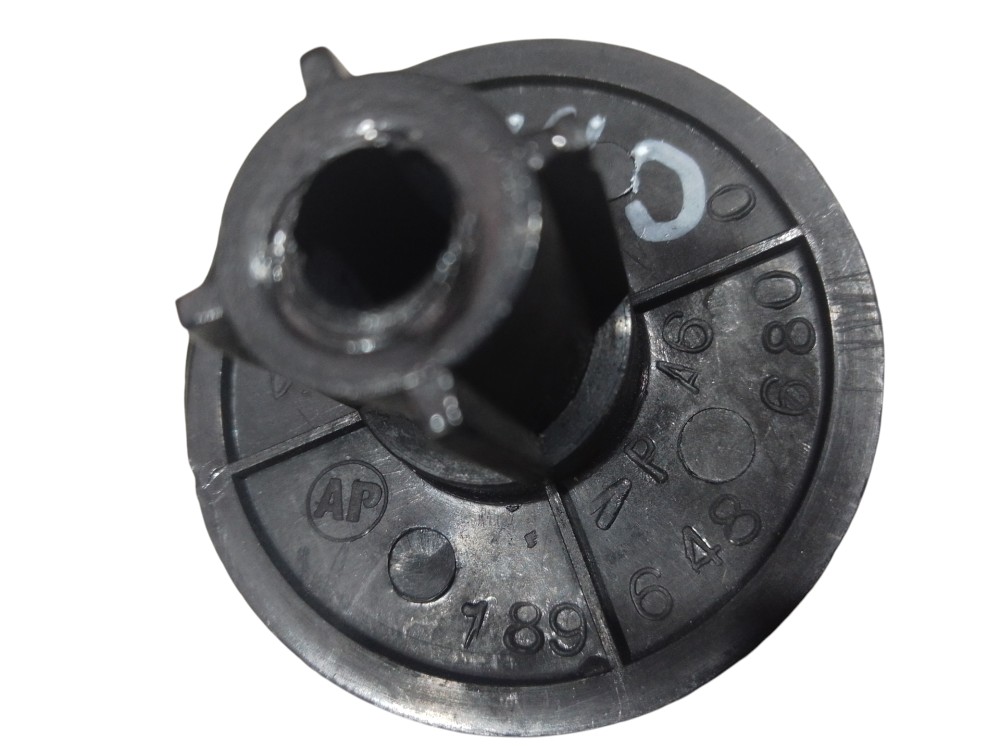 Parafuso Fixação Carpete Fiat Uno 2002/2013 Preto Preto Preto 4