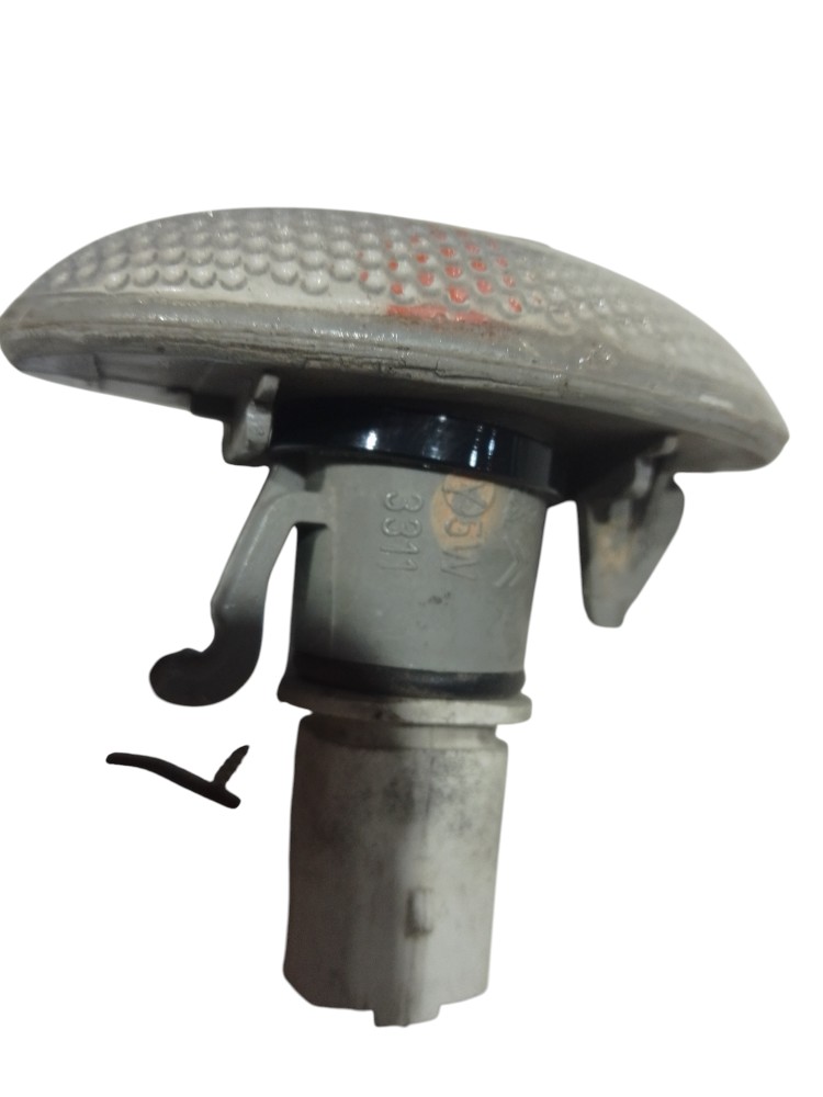 Pisca Luz De Seta Lateral Xsara Picasso 2000 A 2012 Original Âmbar 2