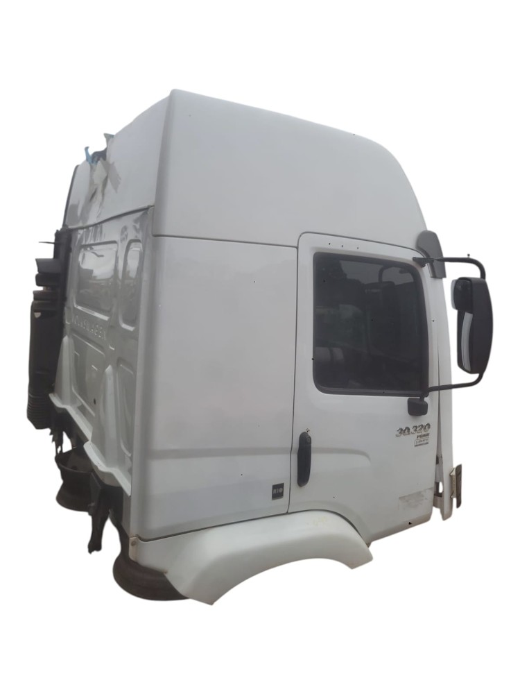 Cabine Volkswagen Constellation 30320 2024 A 2025 VO70
