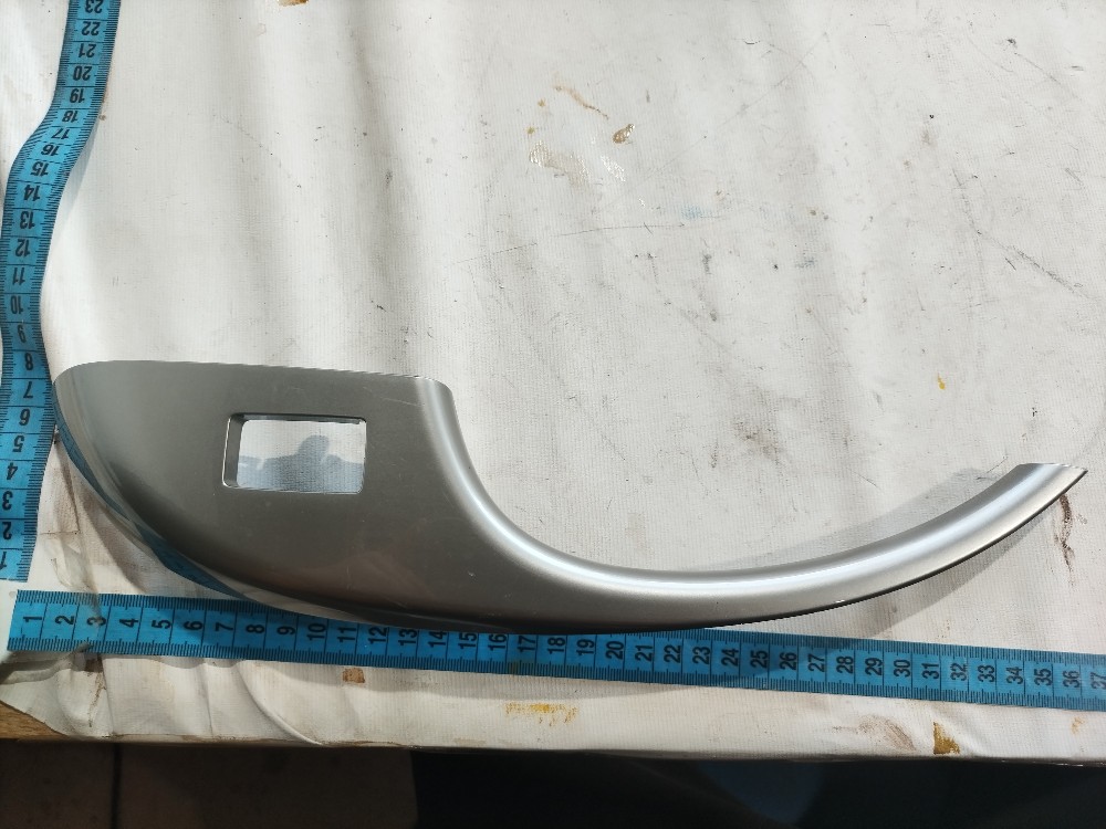 Moldura Botão Porta Tras Direita Byd Dolphin Gs 2024 25 V628 9