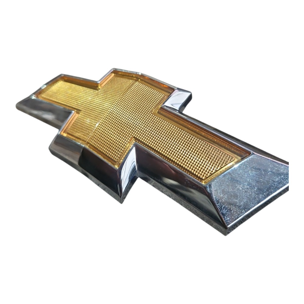 Emblema Grade Dianteiro Gravata Gm Onix Prisma 2012/19et1624 Dourado 5