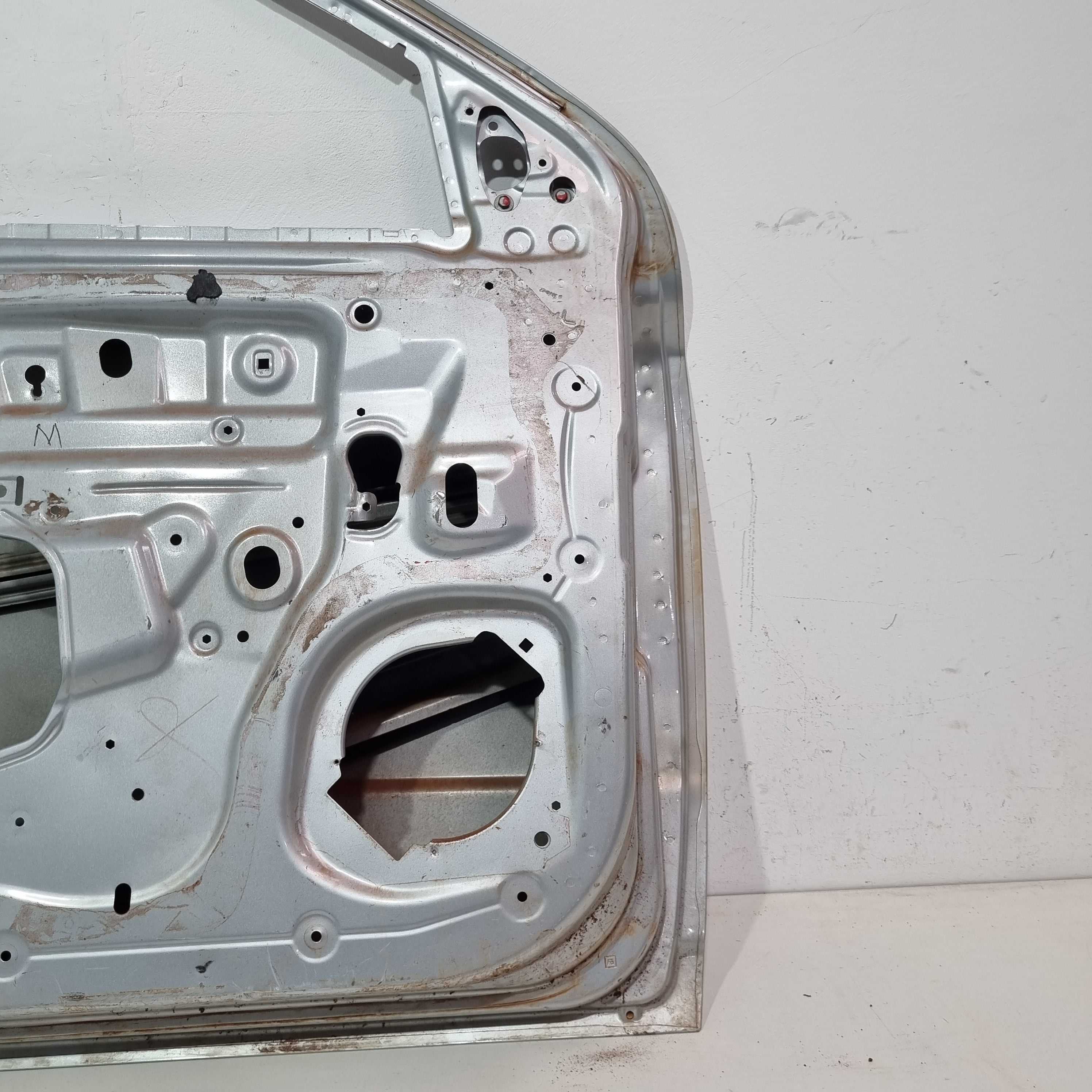 Porta Dianteira Esquerda Chevrolet Cobalt 2012 A 2018 Dianteira Esquerdo Prata 7