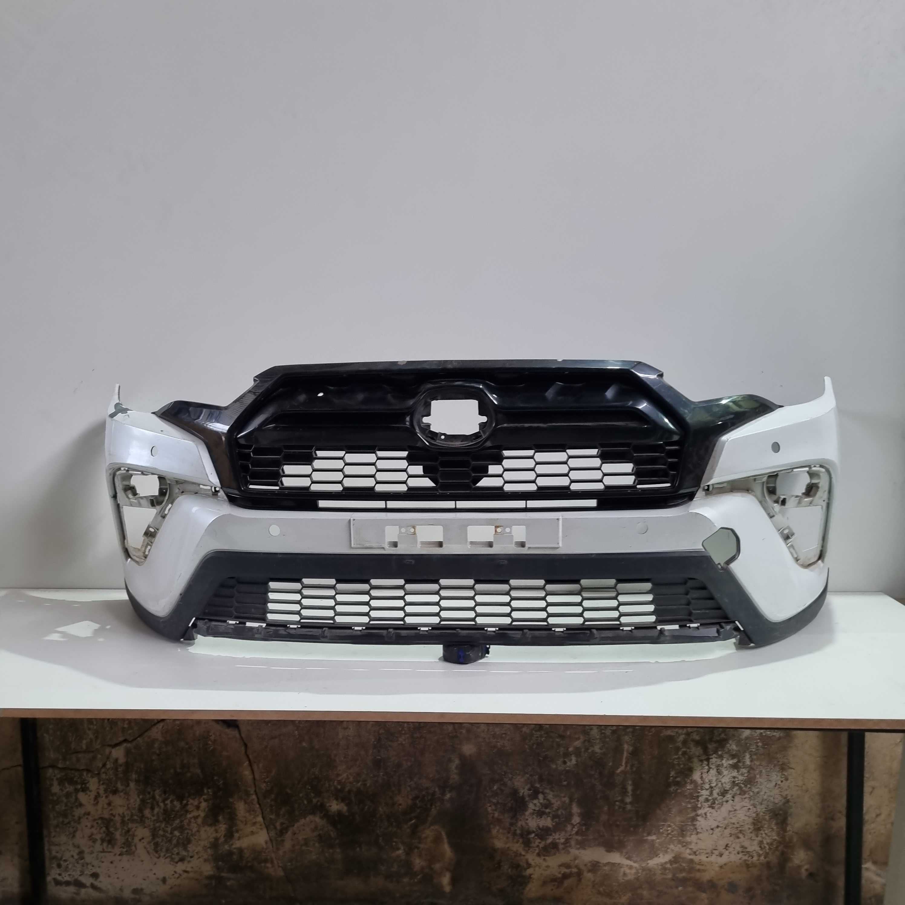 Para-choque Dianteiro Toyota Corolla Cross Modelos 2024/2026 Branco 1