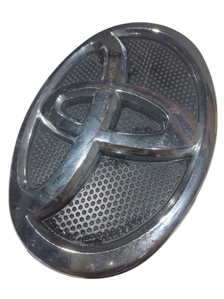 Emblema Insignia Grade Frontal Toyota 10cm X 14cm Cromado  Cromado 3