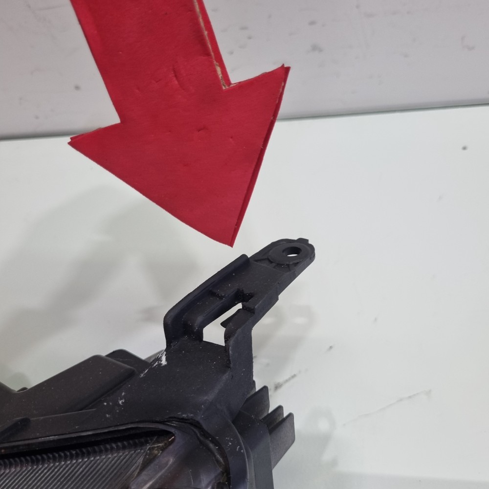 Farol Superior Do Lado Esquerdo Renault Kwid 2023/2025 Esquerdo/motorista 1