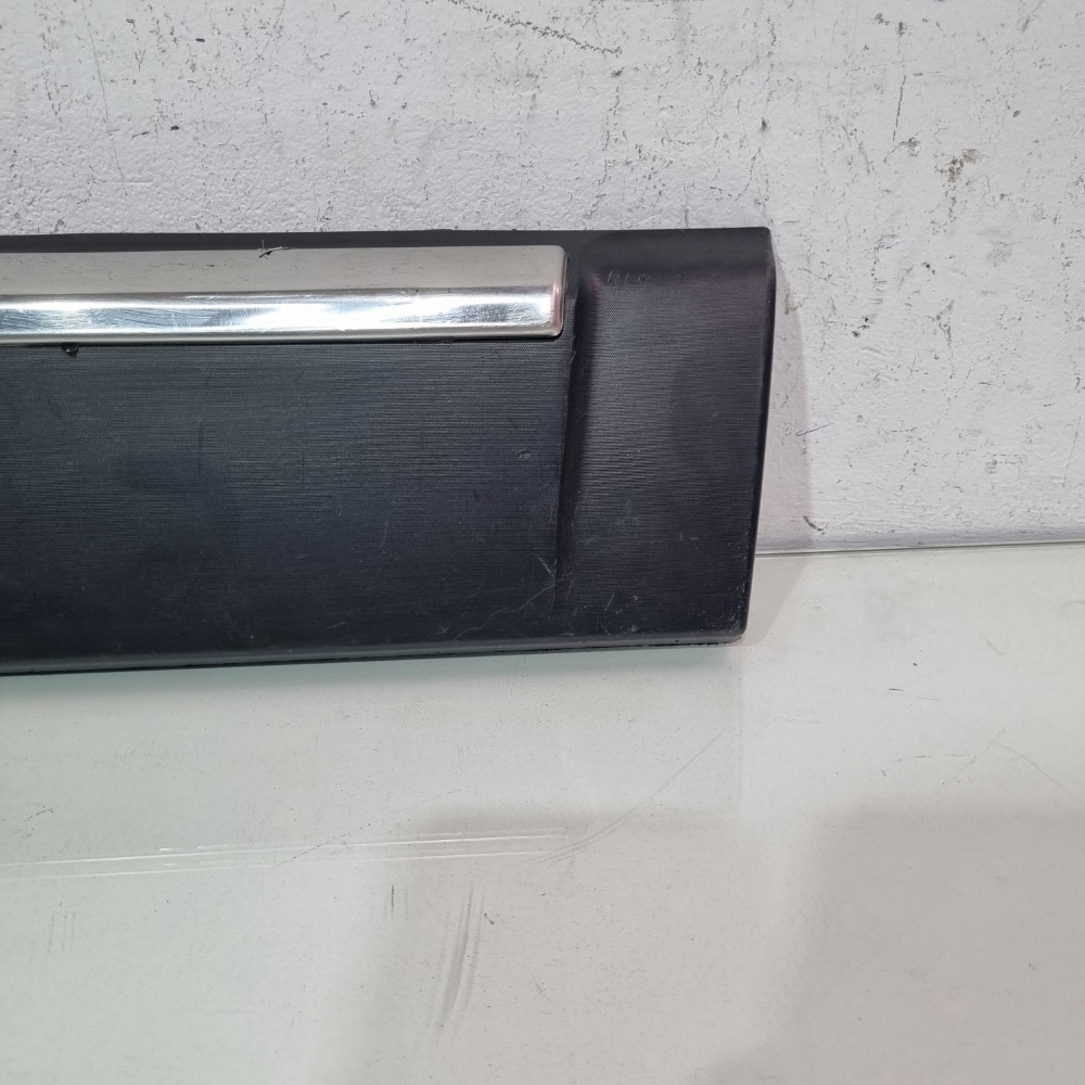 Moldura Porta Traseira Direita Fiat Toro Modelos 2017/2019 Preto 4