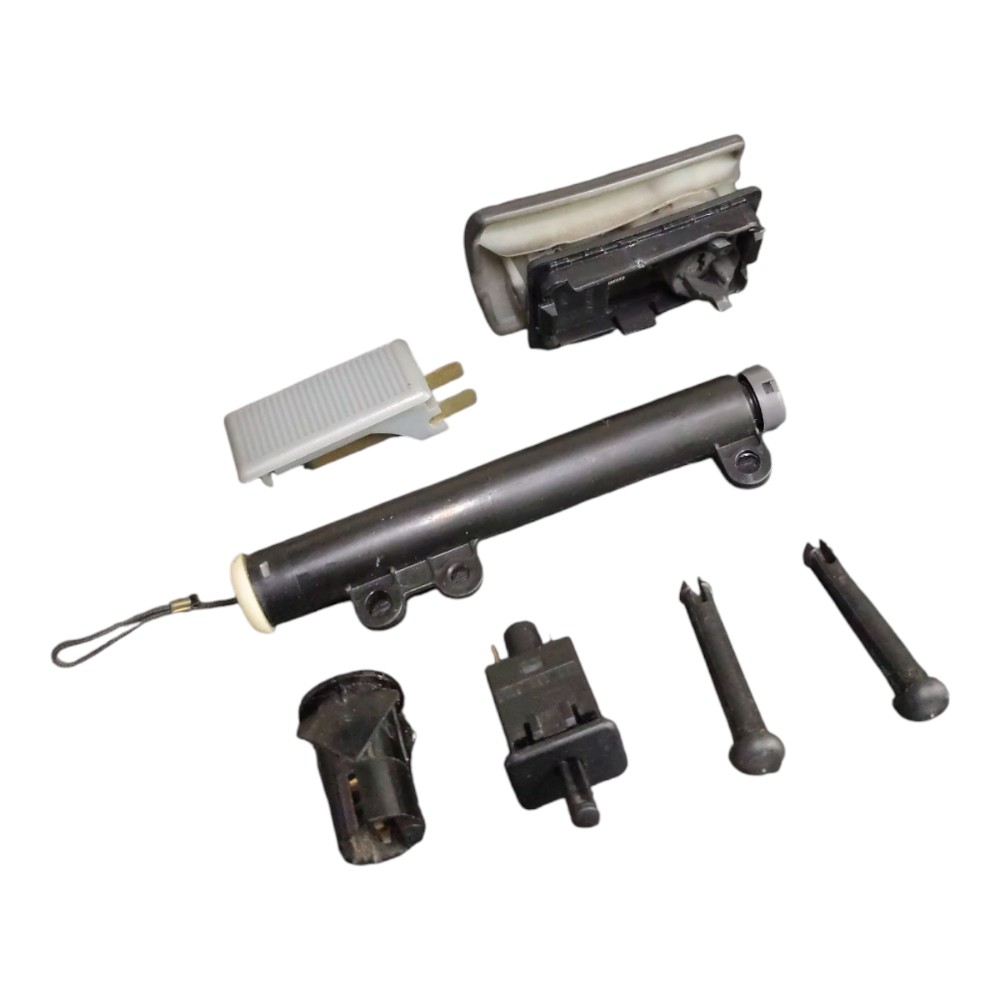 Kit Peças Maçaneta Interruptor Porta Luvas Gm Omega 2008 3