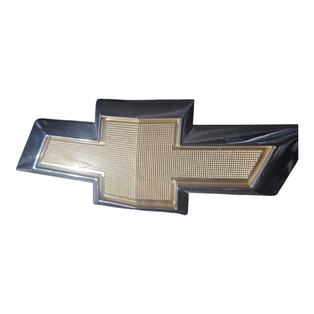 Emblema Grade Dianteiro Gravata Onix Prisma 2012/2019 Et3888 Cromado 3