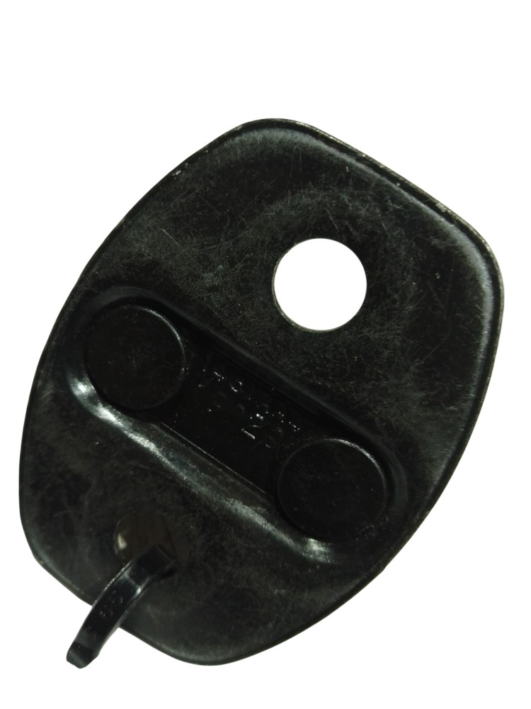 Batente Porta Malas Chevrolet Onix Cruze 6