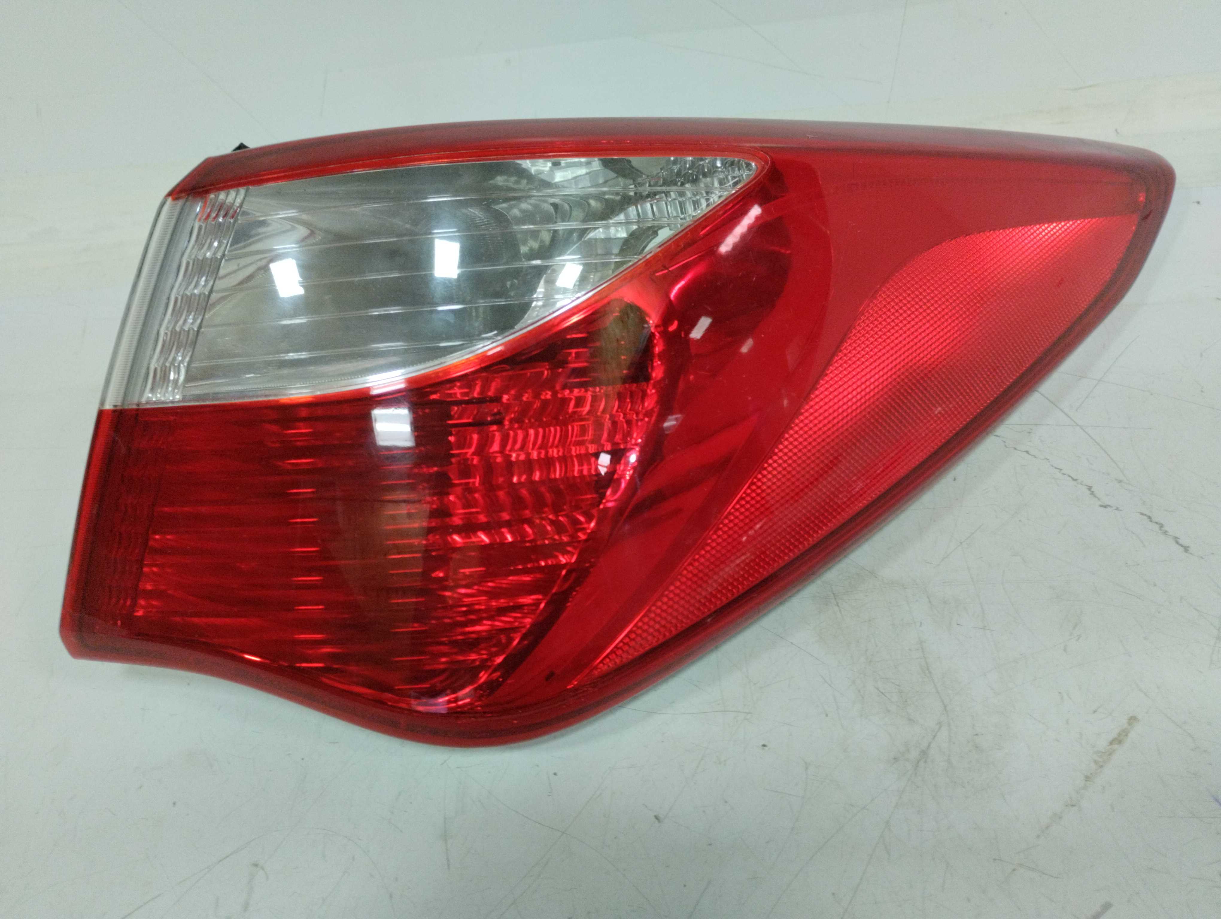 Lanterna traseira direita Hyundai HB20 sedan 2014 original 1