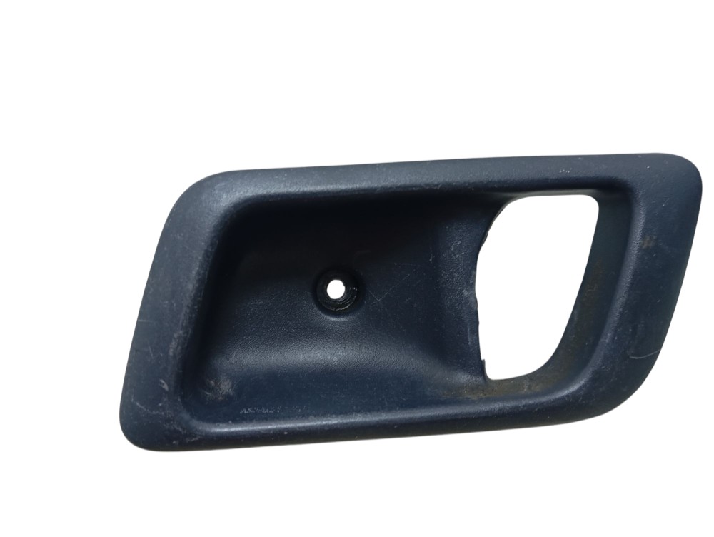 Moldura Maçaneta Interna Direita Fiat Palio 2006