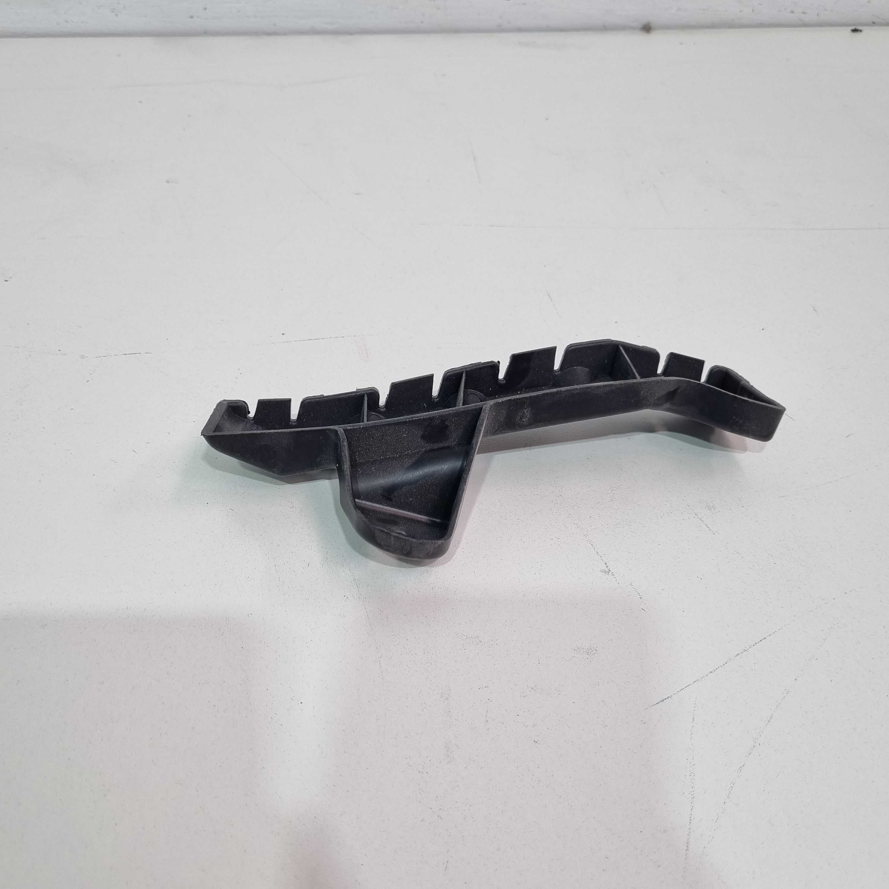 Guia Do Parachoque Diant Esquerdo Chevrolet Agile 2009/2014 4