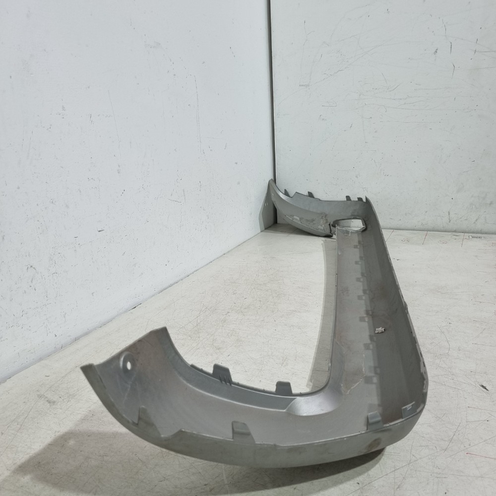 Moldura Central Parachoque Traseiro Renault Duster 2020/2023 Cinza 2