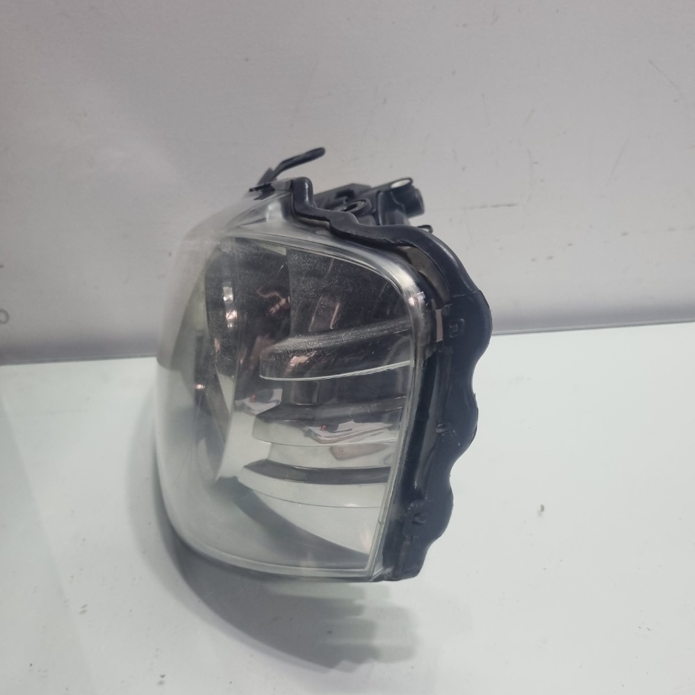 Farol Cromado Do Lado Esquerdo Volkswagen Golf 2008/2010 Esquerdo/motorista 2