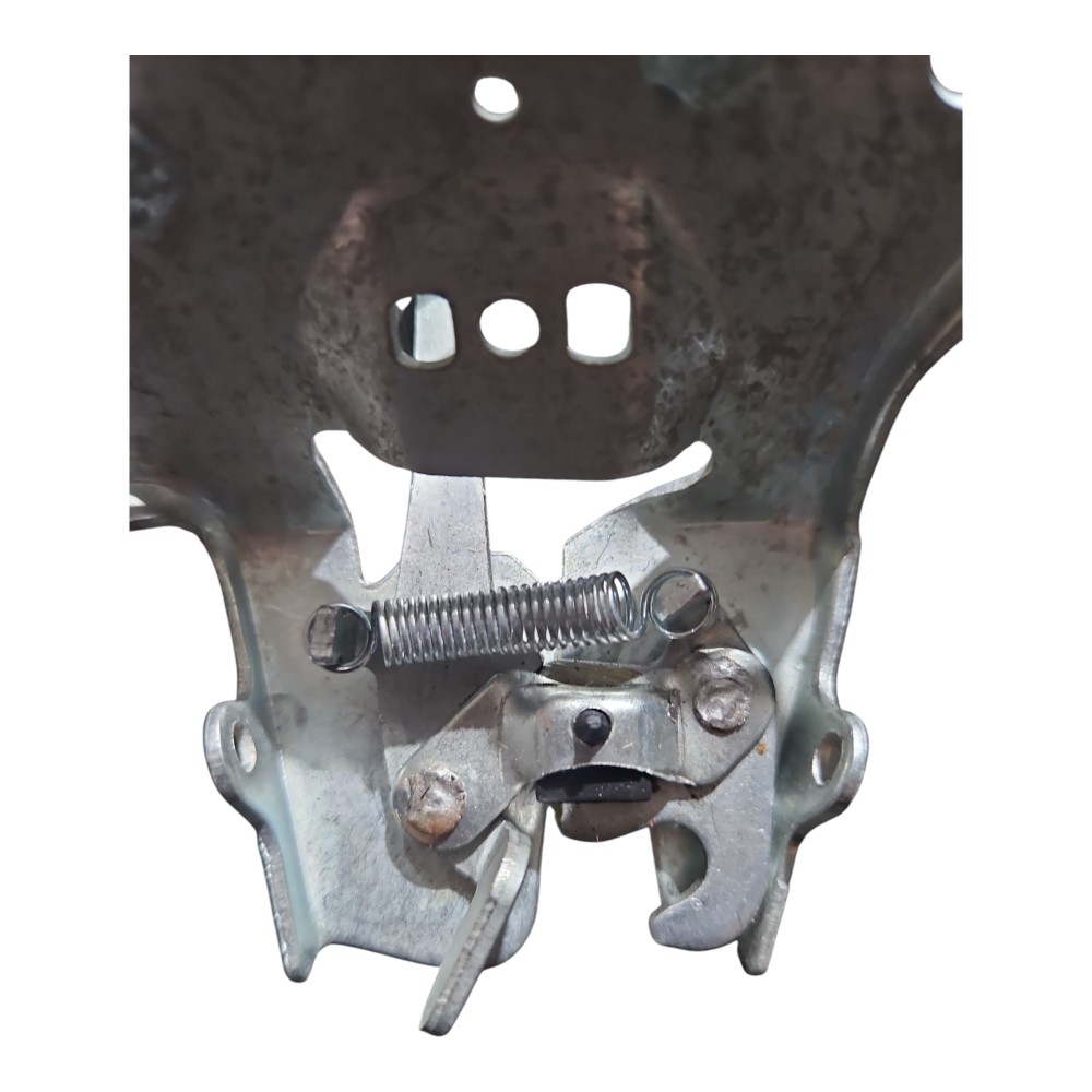 Batente Trinco Fechadura Capo Fiat Uno 1995 A 2013 Et 3975 4