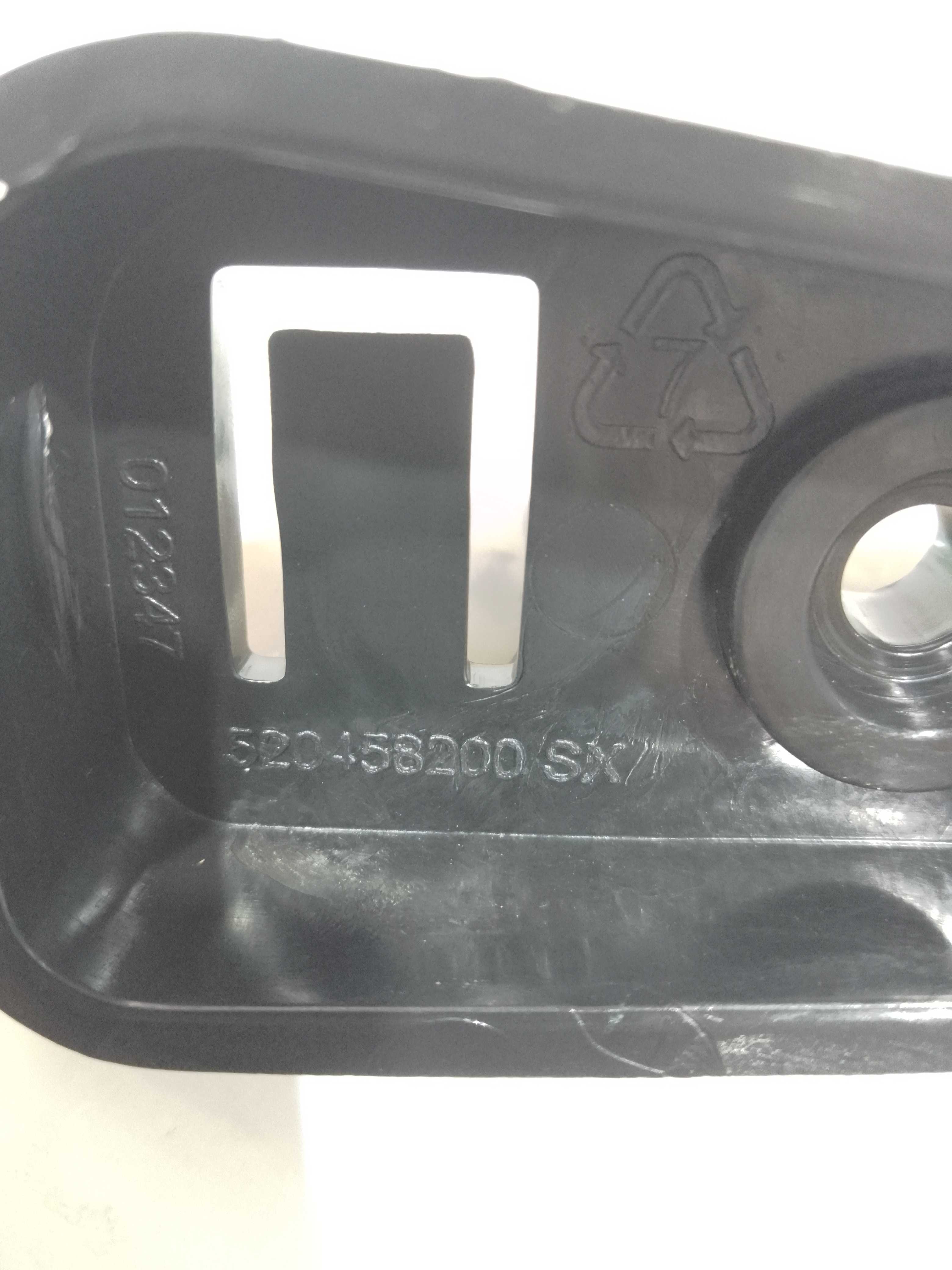 Suporte Guia Parachoque Dianteiro Esquerdo Fiat Argo Cronos 7
