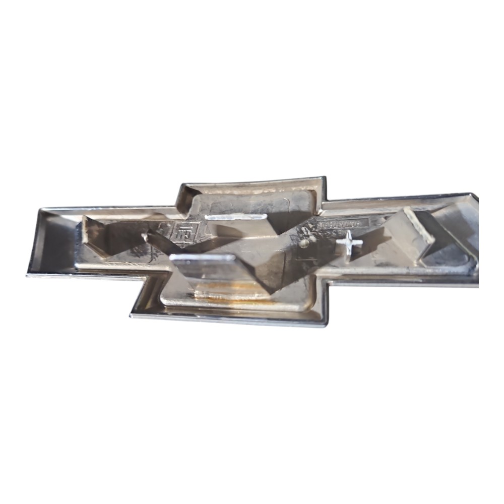 Emblema Grade Dianteiro Gravata Onix Prisma 2012/2019 Et3888 Cromado 5