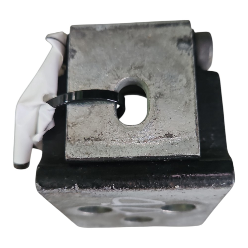 Dobradiça Porta Dianteira Direita Xsara Picasso 2001 A 2011 8