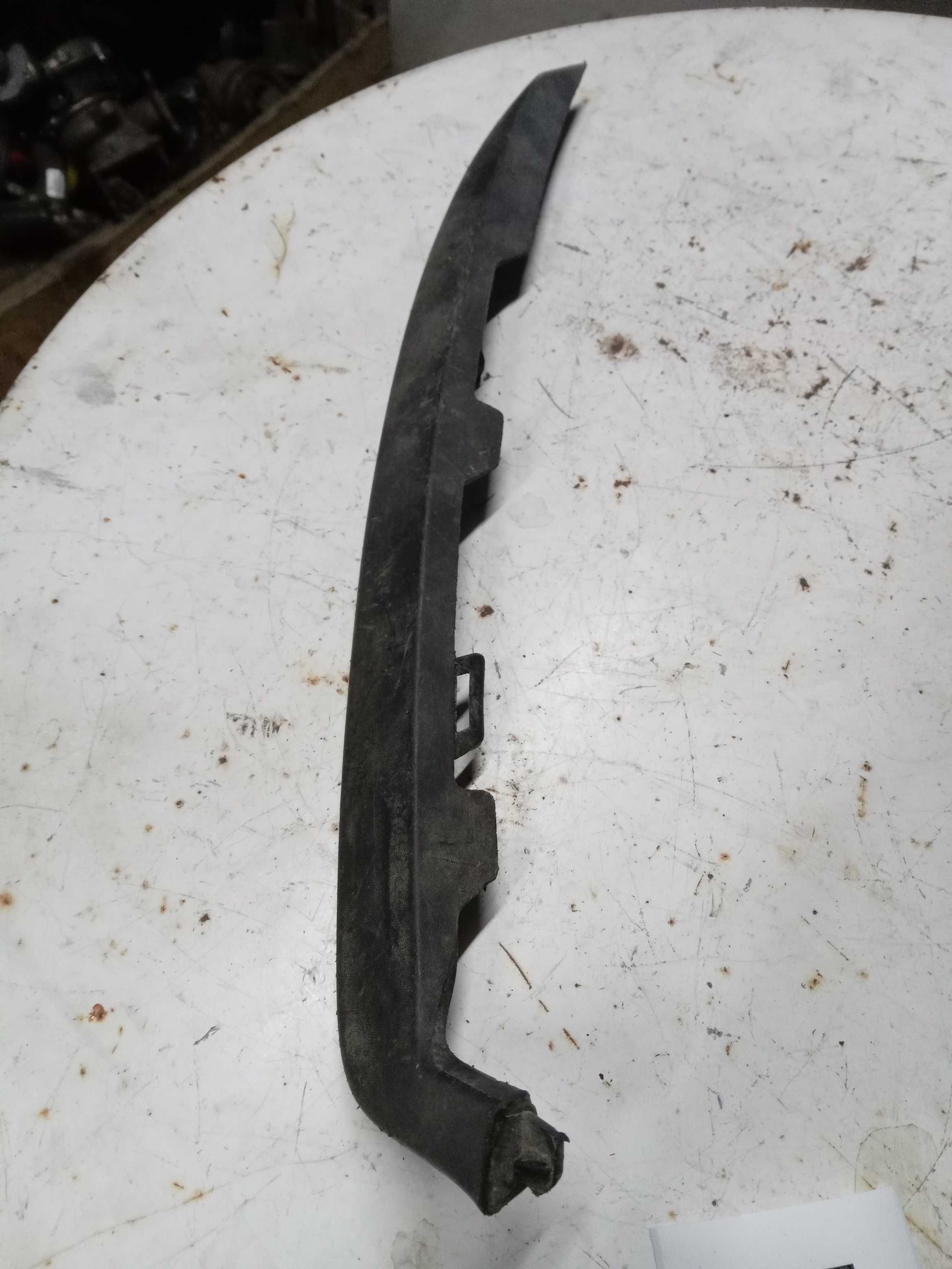 MOLDURA FAROL MILHA DIREITO RENAULT LOGAN 2014 A 2018 2