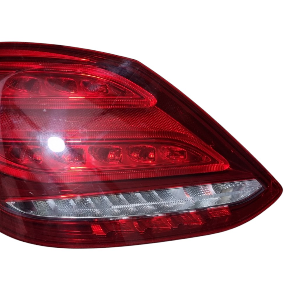 Lanterna Esquerda Mercedes C180 2015 2018 Esquerdo/motorista Vermelho