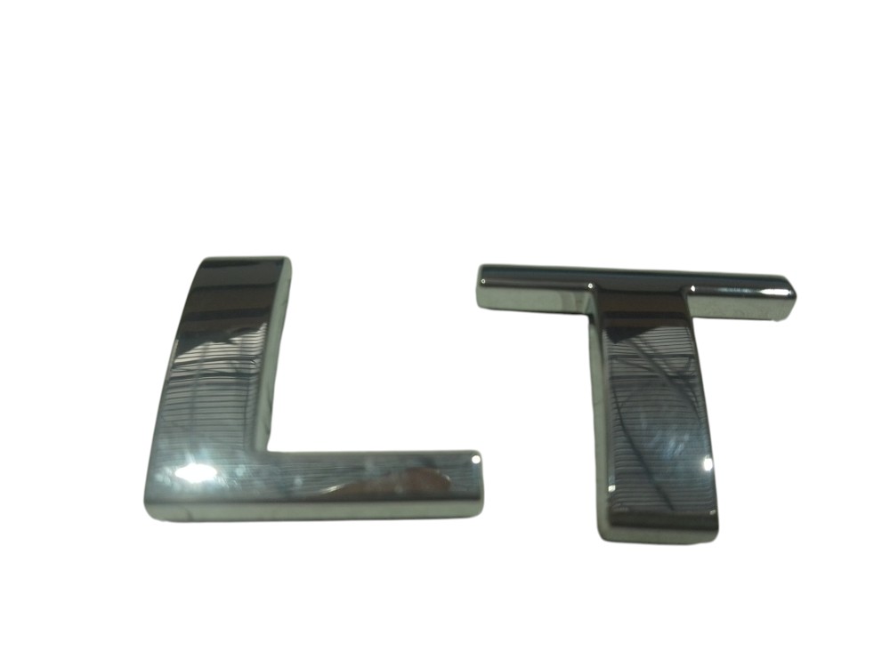 Emblema Lt Chevrolet Onix Prisma Cruze Celta Cobalt Spin Cromado 2