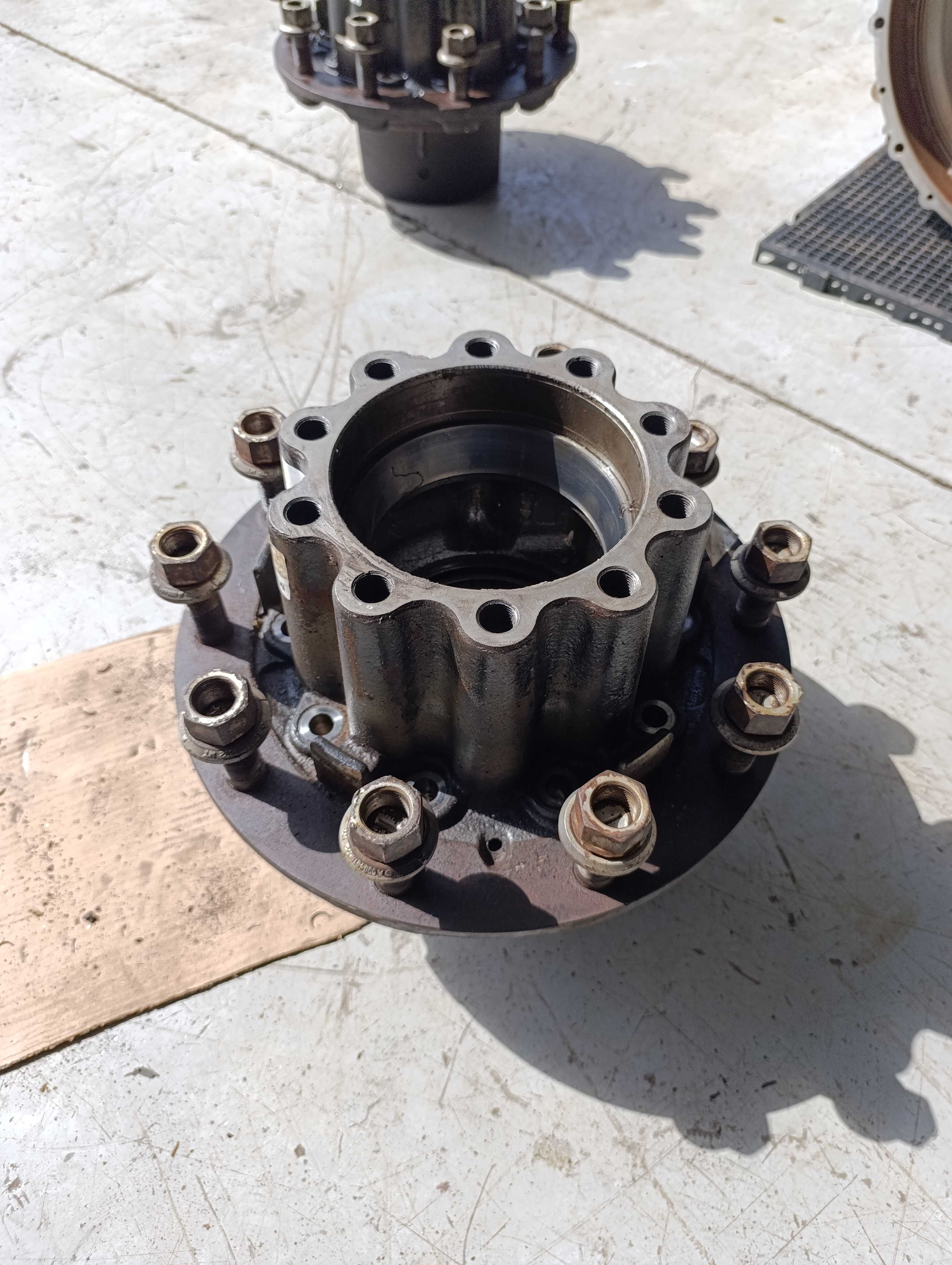 Cubo Roda Mercedes Hl6/hl8 9463560201