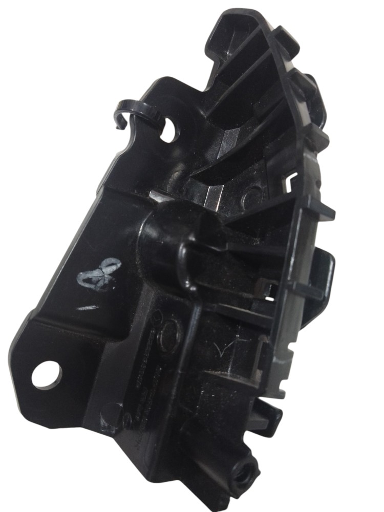 Guia Suporte Parachoque Dianteiro Esquerdo Renault 5