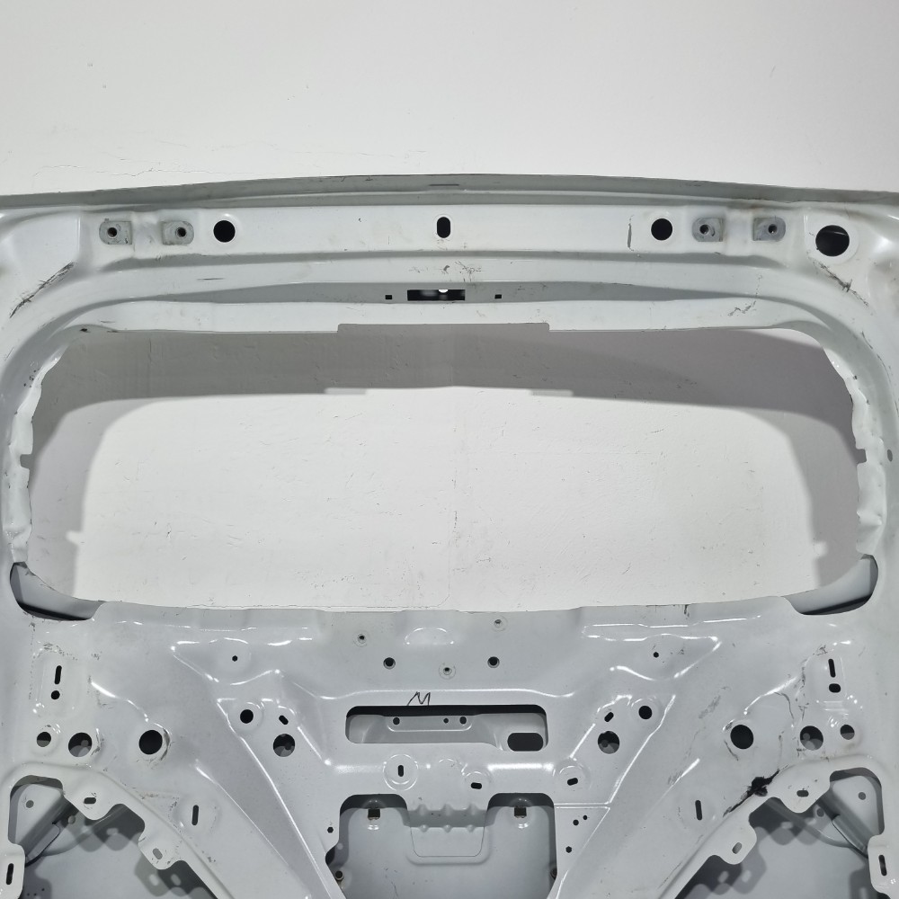 Tampa Traseira Chevrolet Spin 2023 2024 2025 Branco 8