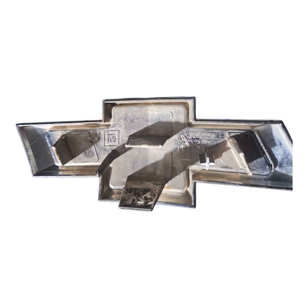 Emblema Grade Dianteiro Gravata Onix Prisma 2012/2019 Et3888 Cromado 4